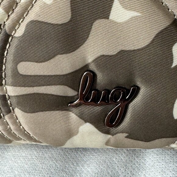 Lug Quilted RFID Zip Around Wallet Tendu - Bright Floral - Picture 4 of 15